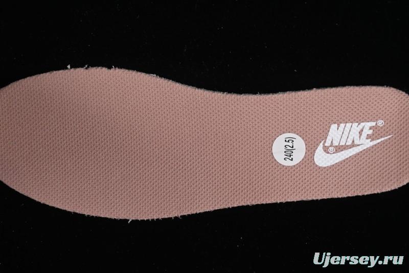 Nike Dunk Low SB Christmas Gift Strawberry Cake Casual Sneakers with Dual Laces - DD1503-118