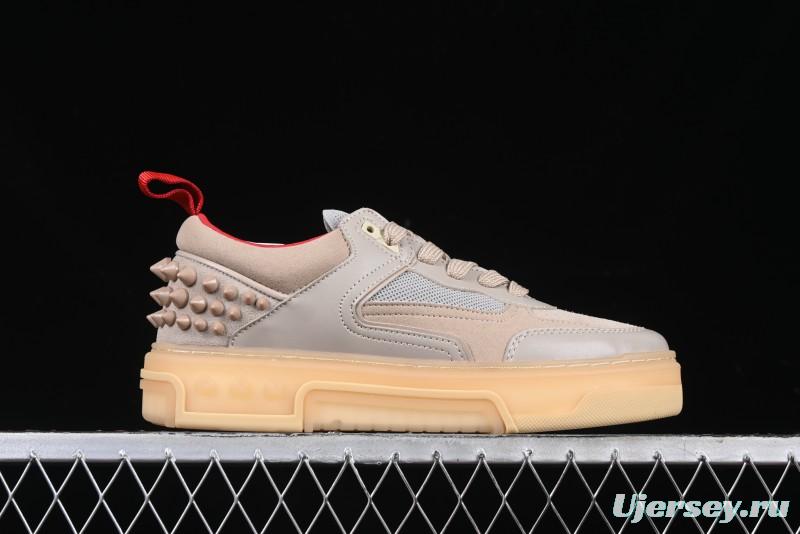Christian Louboutin Funnyto Flat Comfortable Fashion Low Top Sneakers in Taupe - X.D4