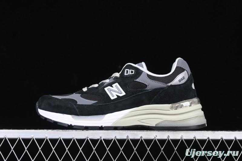 New Balance Made In USA 992 Classic Retro Running Sneakers with Superior Comfort - M992BK