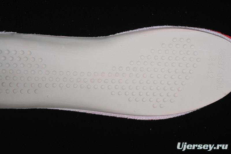 Louis Vuitton Footprint Soccer Low-Top Lifestyle Sneakers Round Toe Lace-Up Casual Shoes Red - AJF6