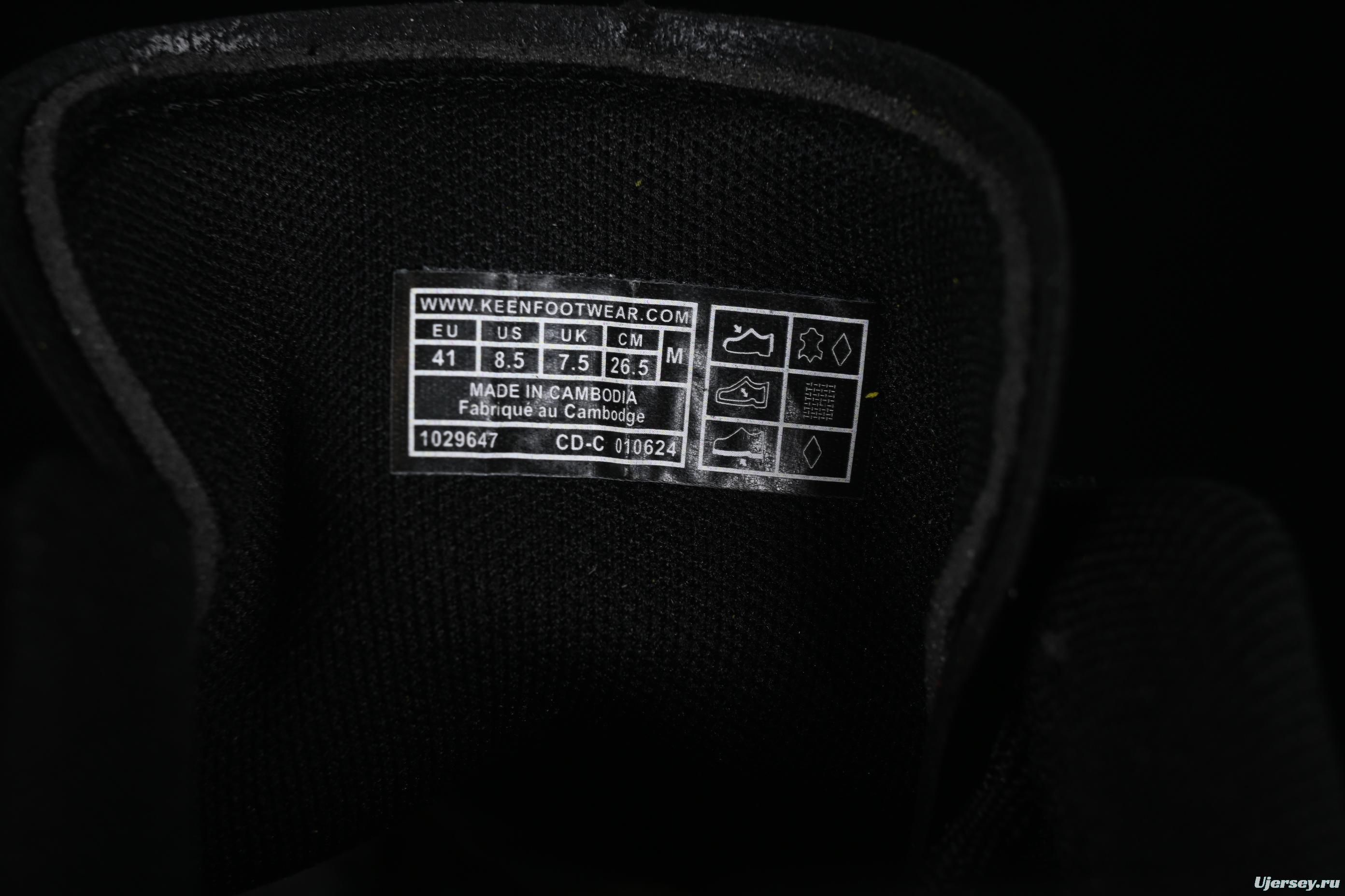 KEEN Men's Jasper II Waterproof Sneaker - All-Black Minimalist Design