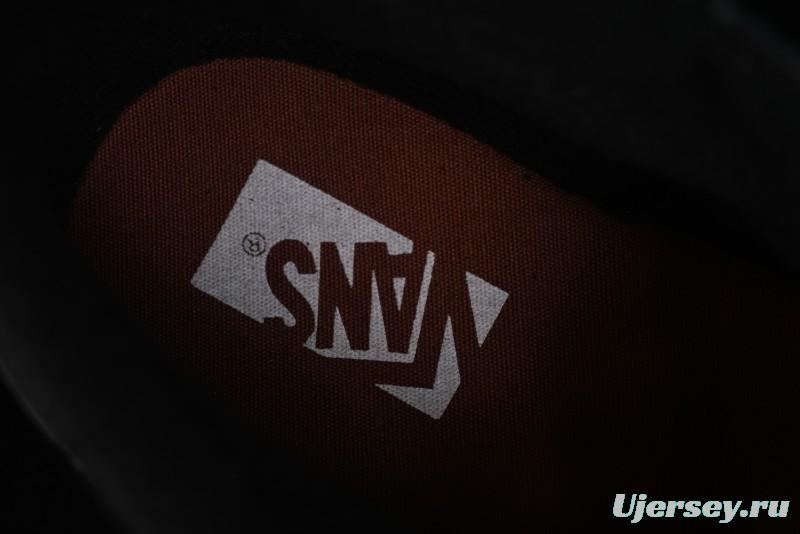 Vans Premium Sk8-Mid Retro Casual Mid-Top Skate Shoes with Checkerboard Design - VN000CQQBLK