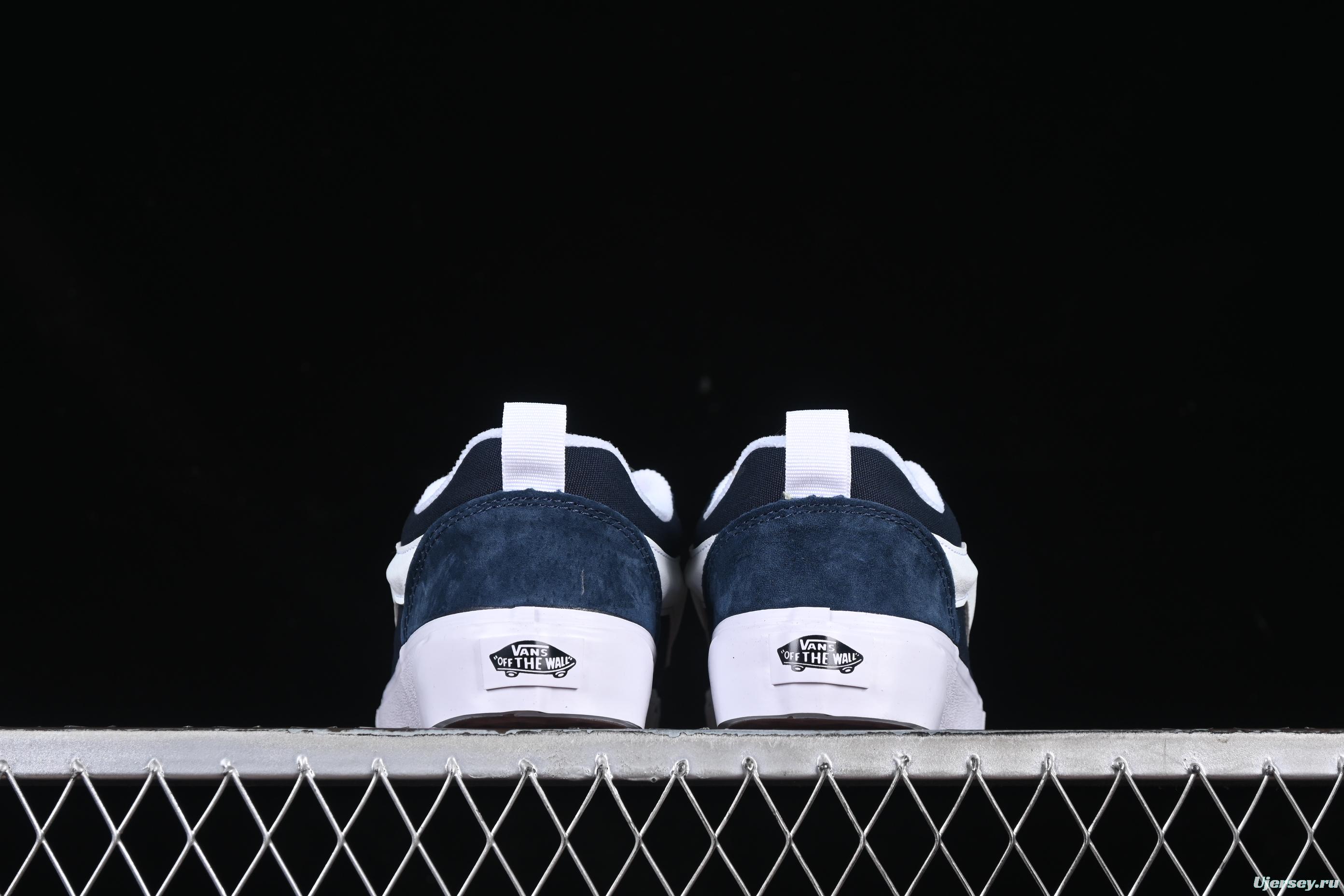 Vans Knu Skool Low-Top Retro Chunky Sneakers - VN000D6CJBL