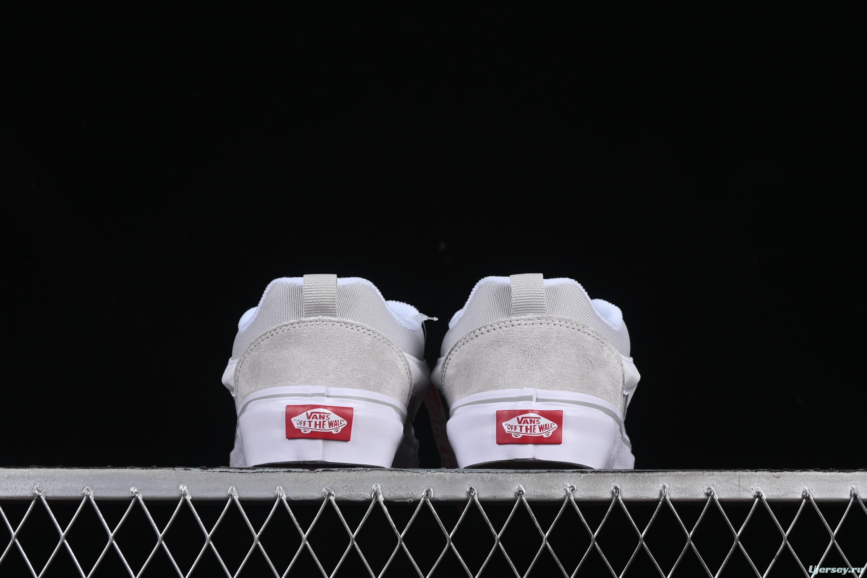 Vans Knu Skool Low-Top Retro Chunky Sneakers with Oversized Logo - VN000CRPBWD