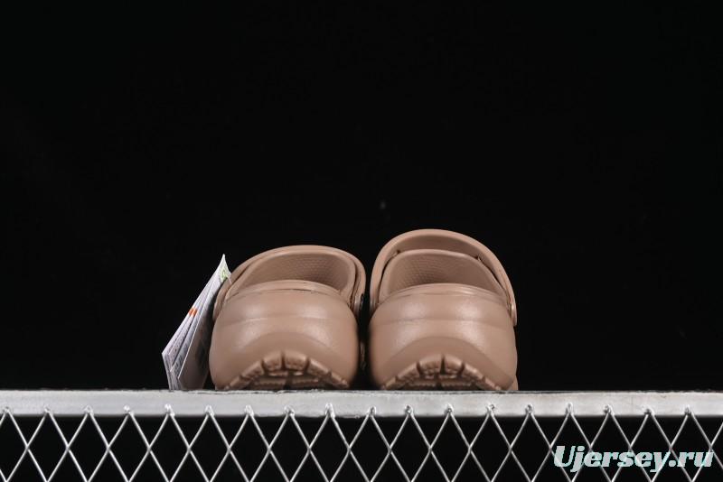 Crocs Classic Clog Cloud Retro Sandals with Adjustable Heel Strap - B.D4