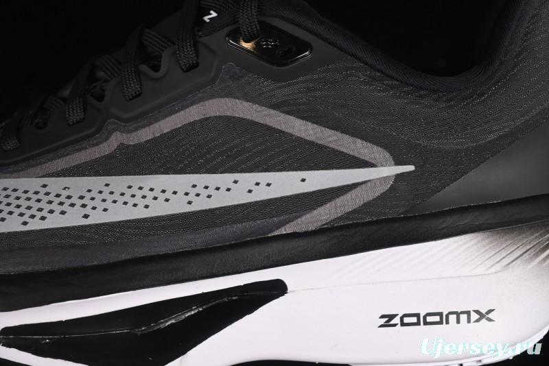 Nike Zoom Fly 6 Lightweight Responsive Running Shoes with Carbon Fiber Plate - FN8454-001