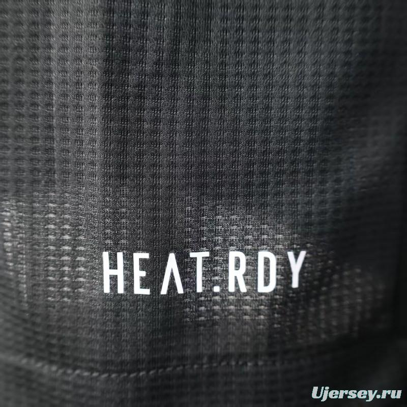 Player Version 25/26 Liverpool Black Goalkeeper Jersey