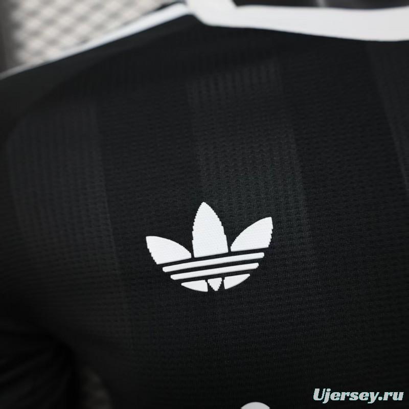 Player Version 25/26 Liverpool Black Goalkeeper Jersey