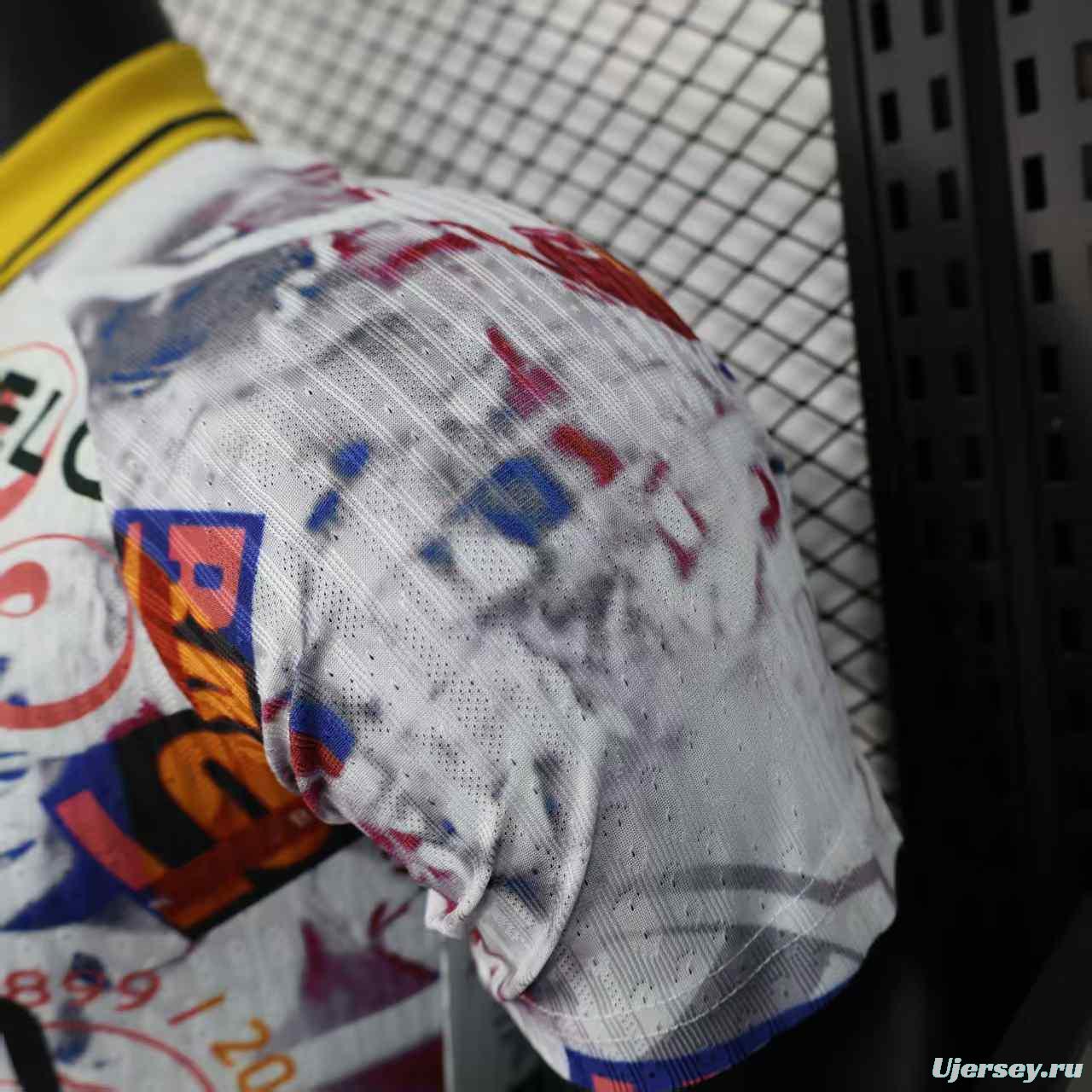 Player Version 25/26 Barcelona White with Graffiti Art Pattern Jersey