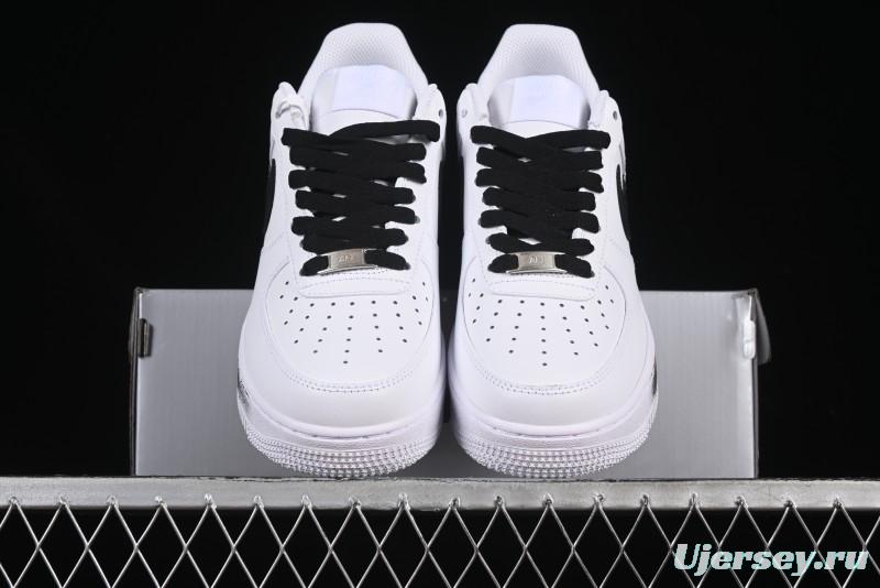 Nike Air Force 1 '07 Low Casual Sneakers in White-Black Gradient with Full-Length Air Cushion - ZH0316-078