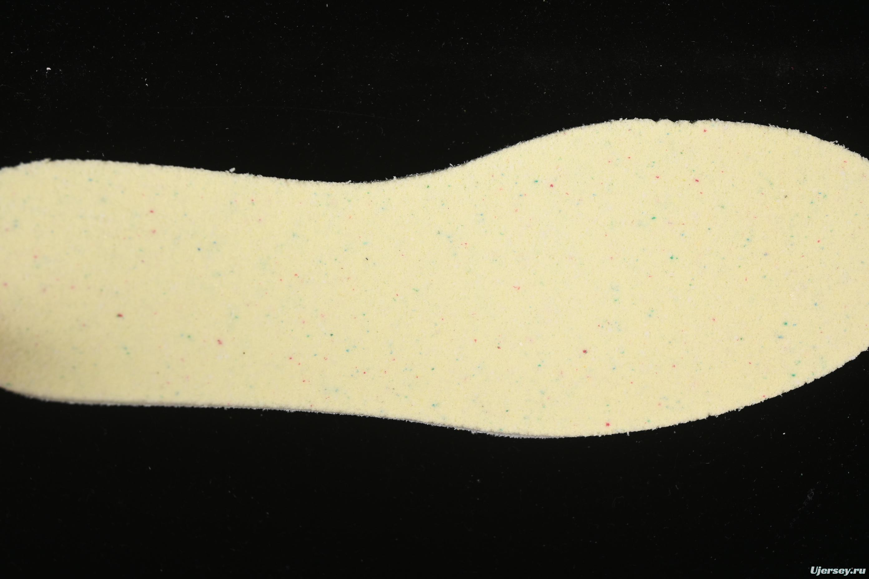 Nike TC 7900 Retro Chunky Sneakers with Reflective Swoosh and Cushioned Sole - DD9682-004