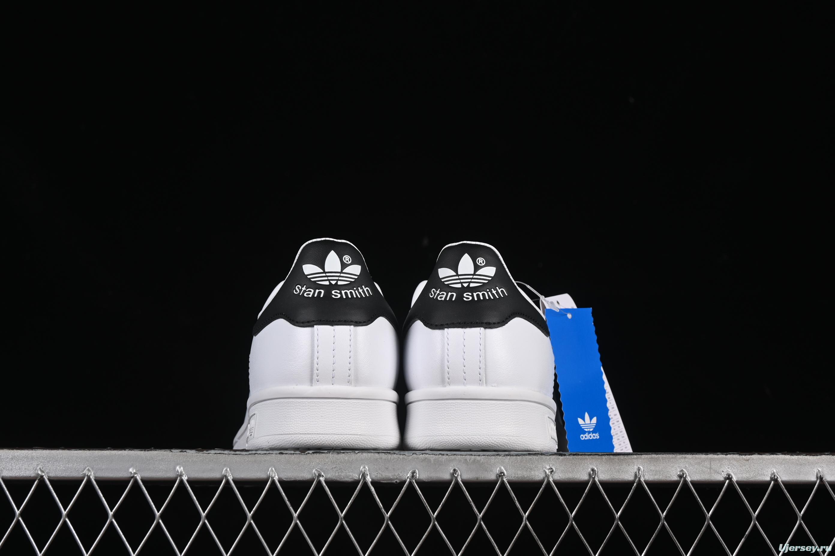 Adidas Stan Smith Classic Evergreen Casual Sneakers - M20323