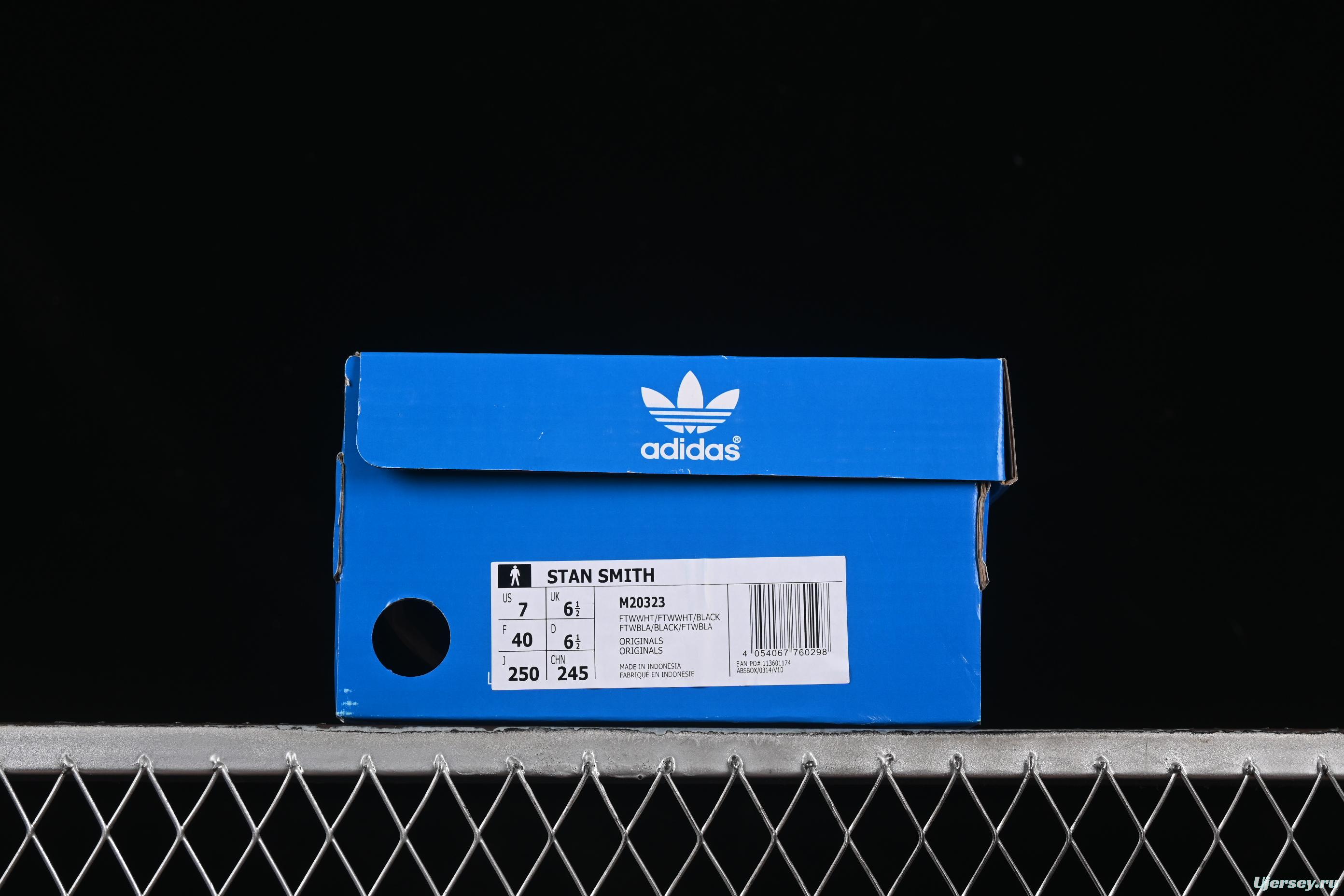 Adidas Stan Smith Classic Evergreen Casual Sneakers - M20323