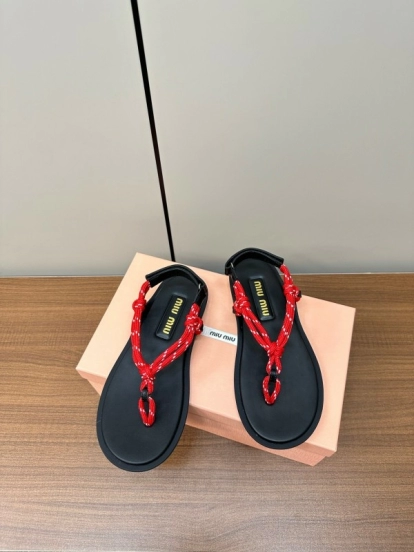 2025 Women Miu Miu Black Red Leather Sandals