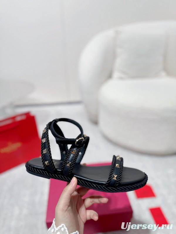 2025 Women Valentino Black Leather Sandals Studded LY00250