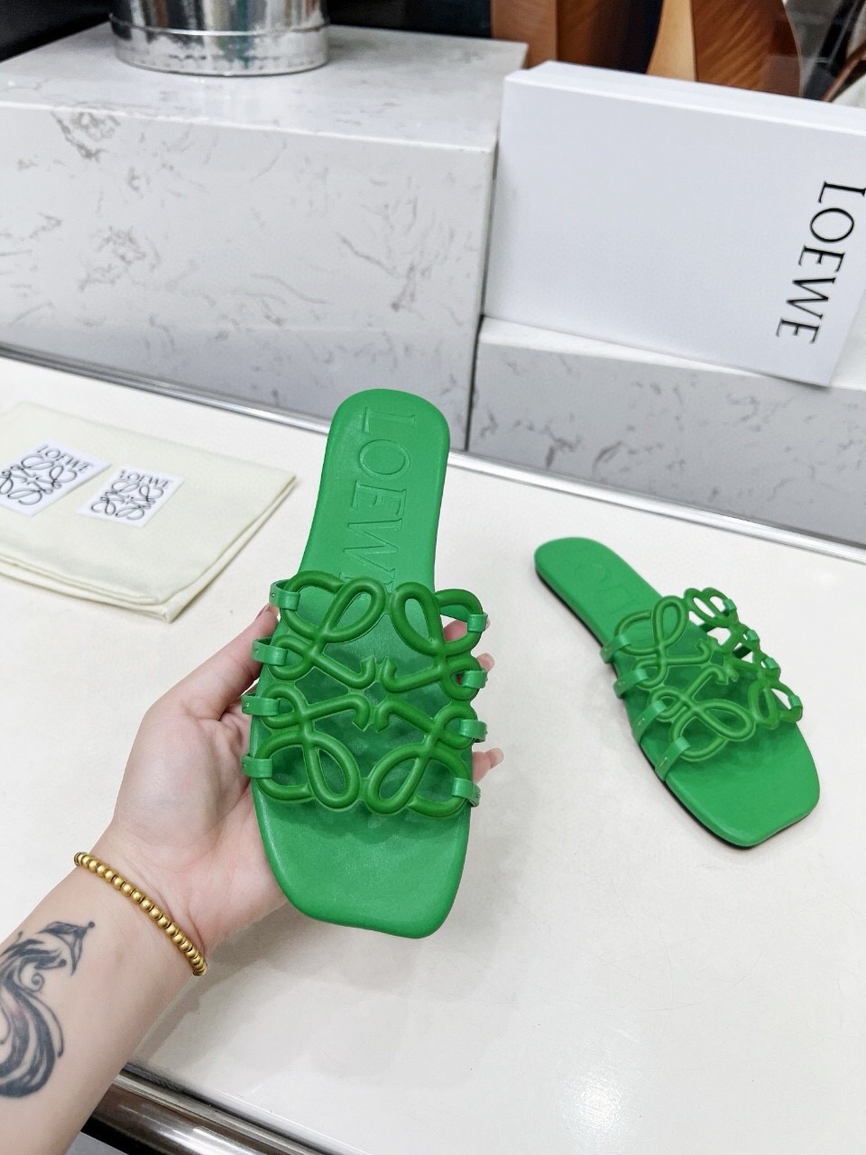 2025 Slippers Loewe Green Leather Slippers LY00190