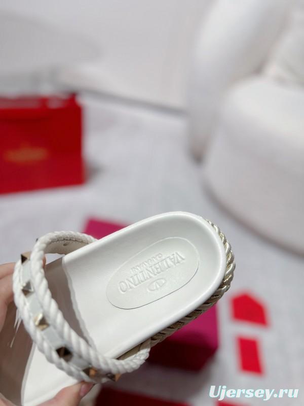 2025 Women Valentino White Leather Sandals Studded LY00250