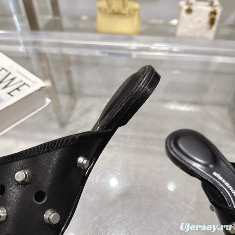 2025 Slippers Alexander Wang Black Leather Studded LY00310