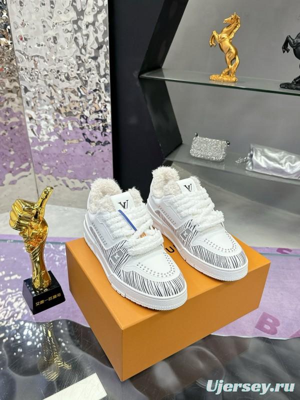 2024 Unisex Louis Vuitton White Leather Plimsolls Monogram MJ00530