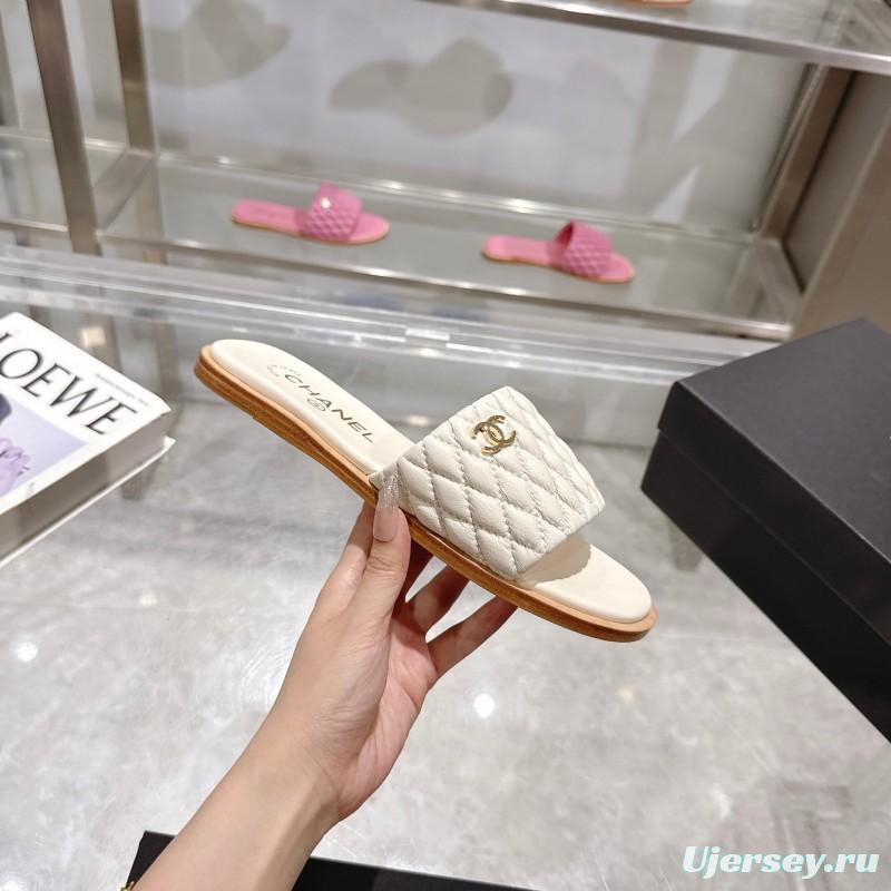 2025 Slippers Chanel White Leather Casual LY00240