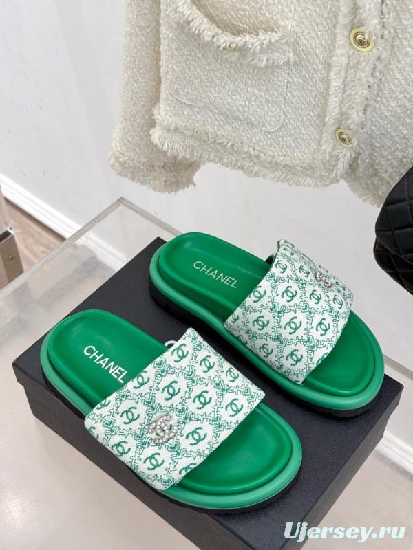 2025 Slippers Chanel Green Nylon Slippers
