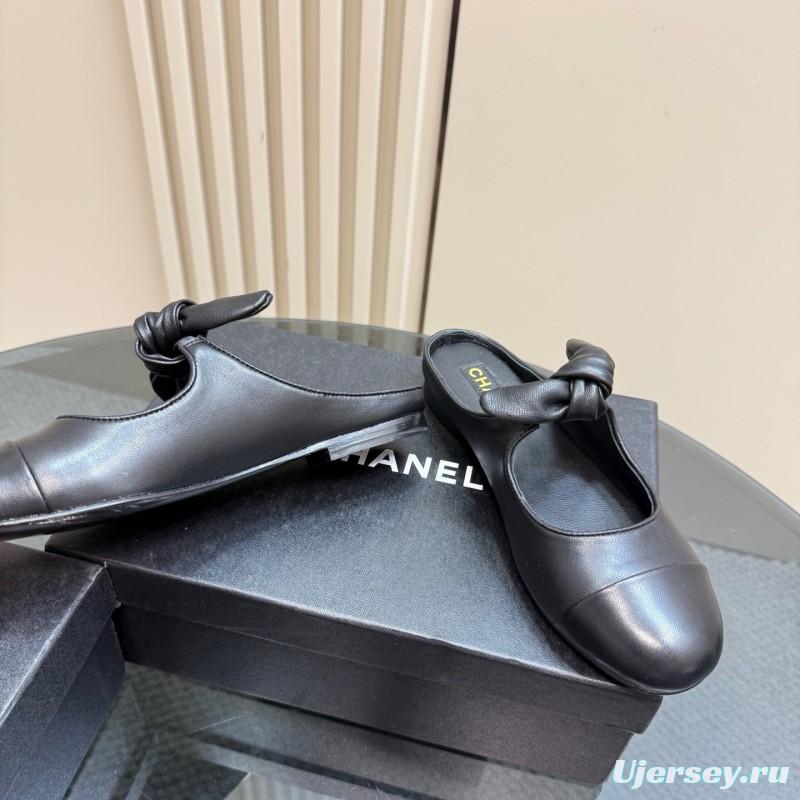 2025 Women Chanel Black Lambskin Leather Mules KFY00270
