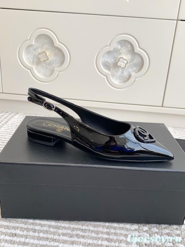 2025 Women Chanel Black Patent Leather Slingback Pumps KFY00300