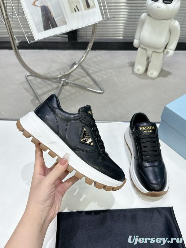 2025 Unisex Prada Black Calf Leather Sneakers KFY00310