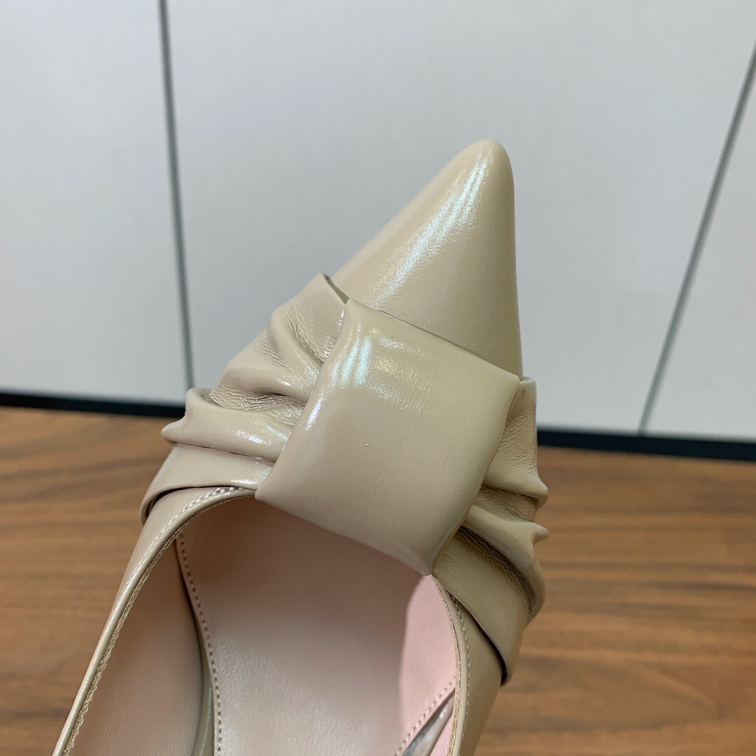 2025 Women Gianvito Rossi Beige Leather Pumps KFY00300