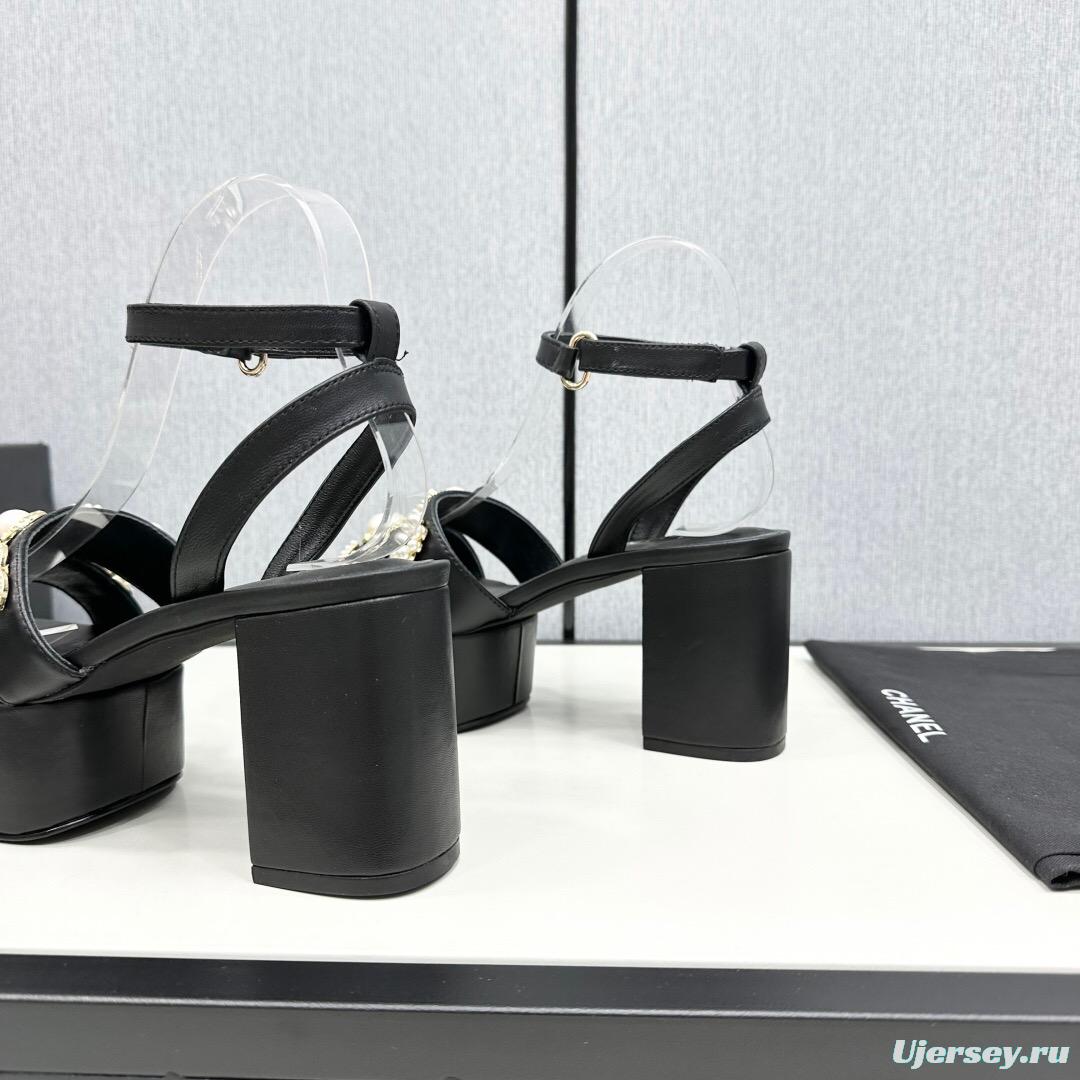 2025 Women Chanel Black Leather Platform Sandals CC Logo KFY00310
