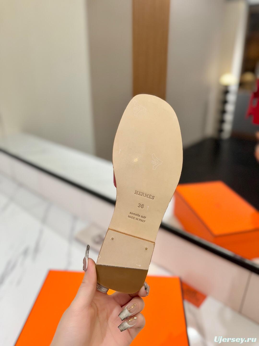 2025 Women Hermès Red Leather Slippers