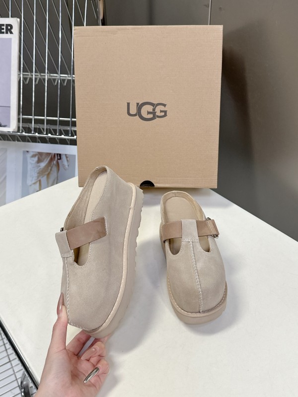 2025 UGG Beige Suede Slippers KFY00230