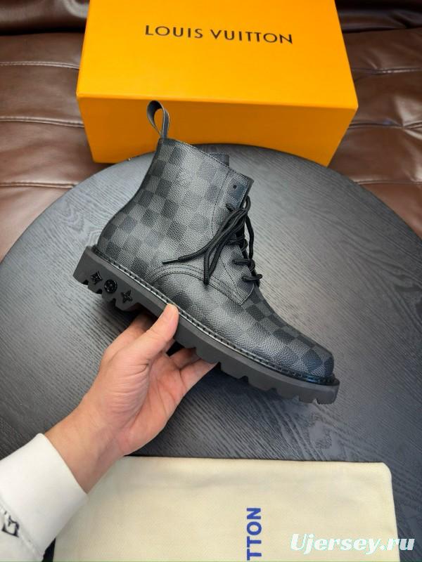 2024 Men Louis Vuitton Black Grey Leather Ankle Boots MJ00440