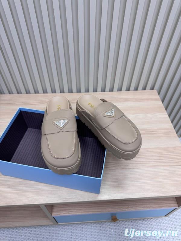 2025 Women Prada Beige Leather Slippers