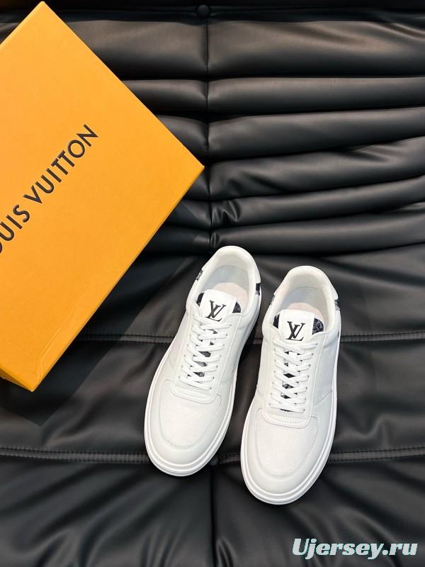 2024 Men Louis Vuitton White Leather Sneakers MJ00400