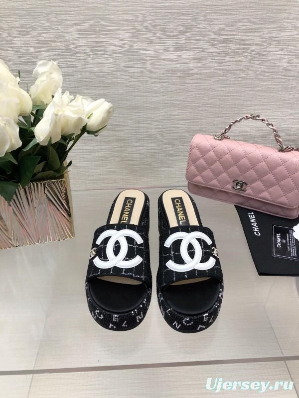 2025 Women Chanel Black Fabric Wedge Platform Slippers LY00320