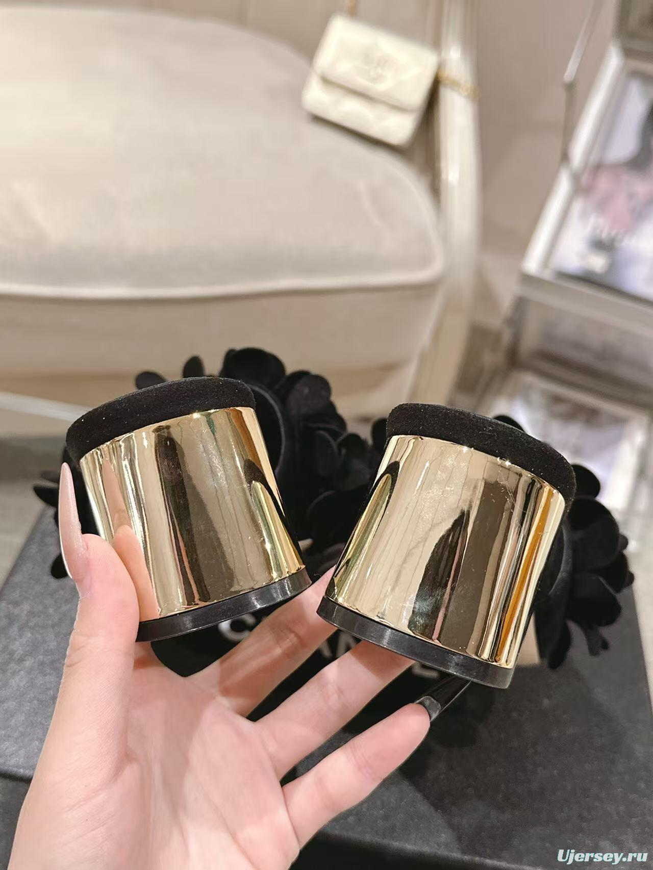 2025 Women Chanel Black Leather Slippers Floral B2032-2