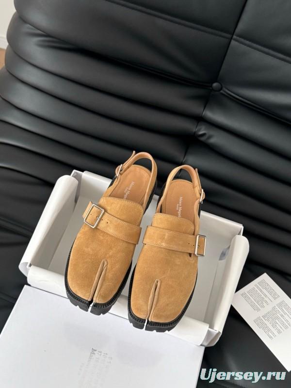 2025 Women MM6 Tan Suede Slingback Split-toe Shoes KFY00310