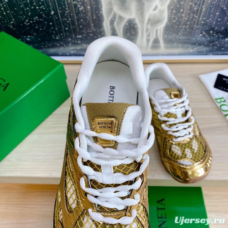 2025 Unisex Bottega Veneta Gold Lightweight Mesh Runner Sneakers Geometric Rubber Sole LY00310