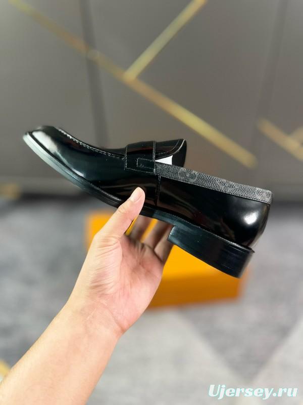 2024 Men Louis Vuitton Black Leather Loafers MJ00290