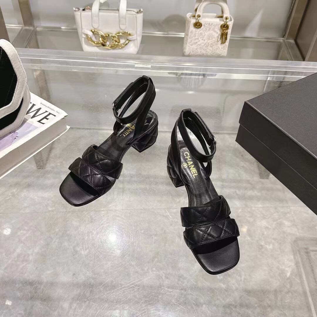 2025 Women Chanel Black Leather Sandals LY00280