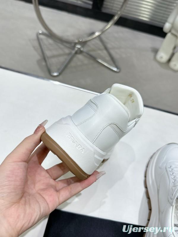 2025 Women Prada White Cow Leather Lambskin Sneakers KFY00310