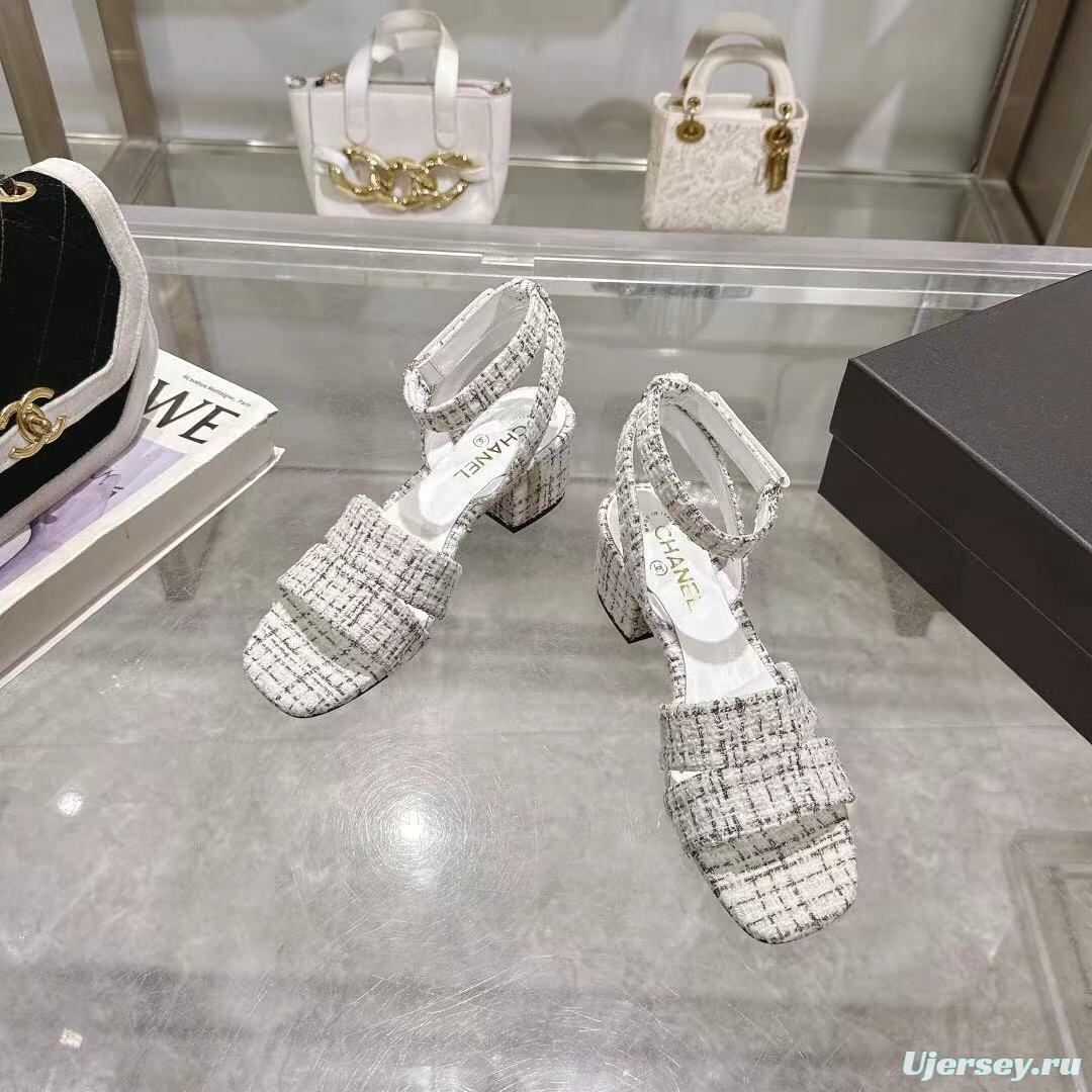 2025 Women Chanel White Black Tweed Leather Sandals LY00280