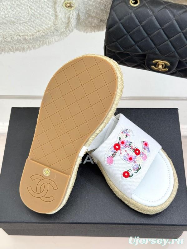 2025 Women Chanel White Embroidered Cotton Slippers KFY00230