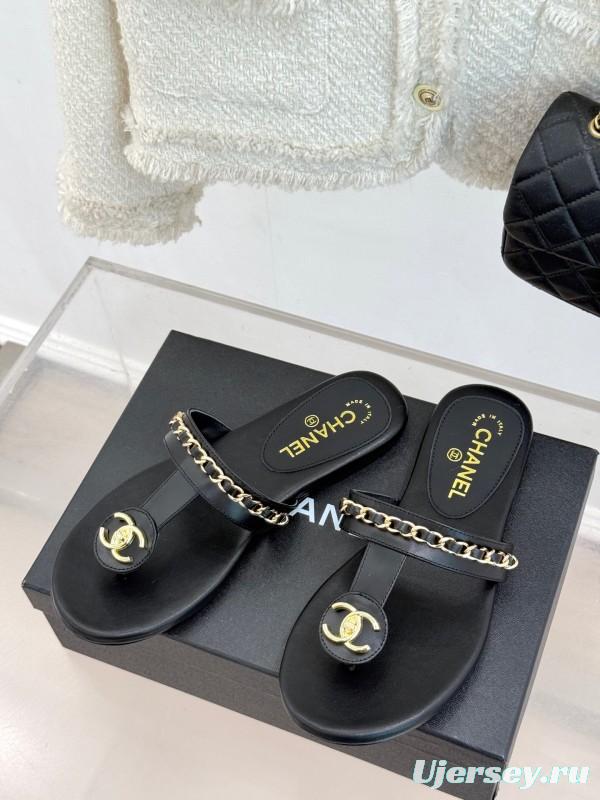 2025 Women Chanel Black Leather Slippers Chain KFY00250