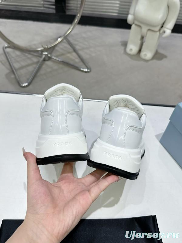 2025 Women Prada White Leather Sneakers KFY00310