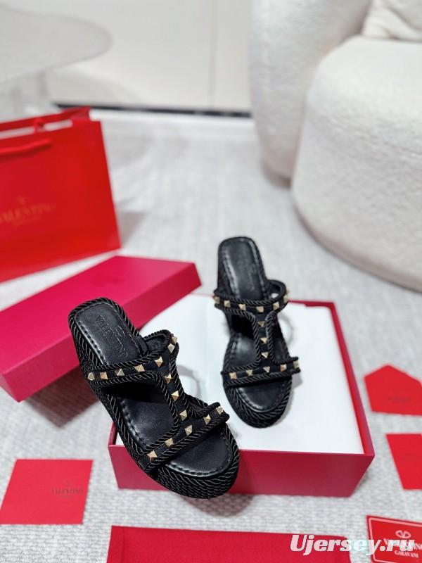 2025 Women Valentino Black Leather Wedge Sandals Studded LY00290