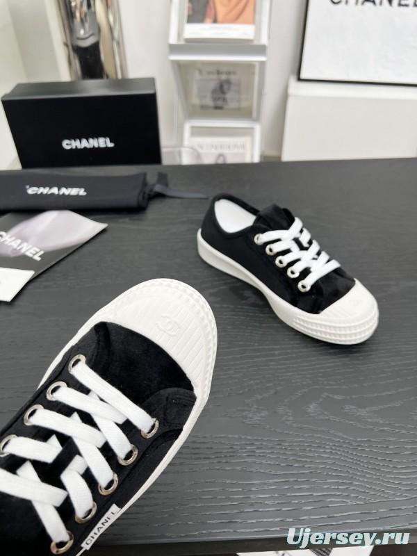 2025 Women Chanel Black Canvas Sneakers LY00230