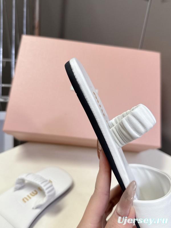 2025 Women Miu Miu White Leather Slippers LY00