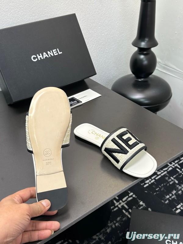 2025 Women CHANEL White Black Canvas Slippers